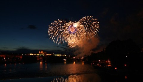 FEU D'ARTIFICE SAUMUR 14 JUILLET - TIRAGE AU SORT