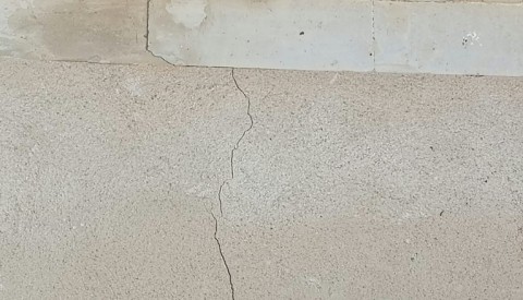 Appel aux habitants : fissures et s&eacute;cheresse